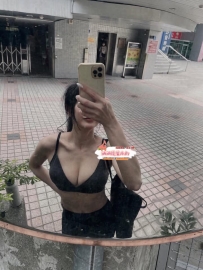 耐不住寂寞的紅牌妹 想要找哥哥求刺激