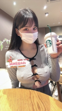 胸部吹彈可破 會無套吹 尺度大 敢玩  不趕時間喔