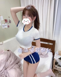 菜菜  165cm/D奶/22歲/45kg