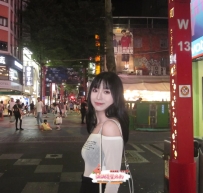 氣質骨感型正妹 穿著打扮很性感 超有女友感
